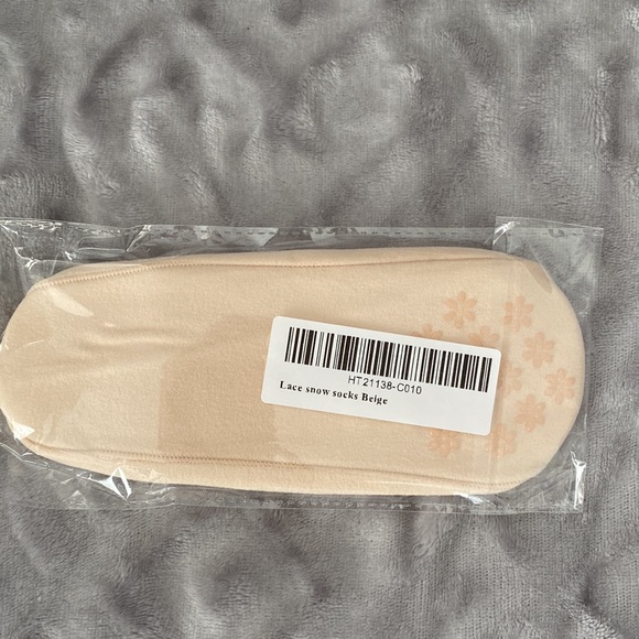 Lace Ankle Socks- 8 Assorted Colours - Picture 9 of 11